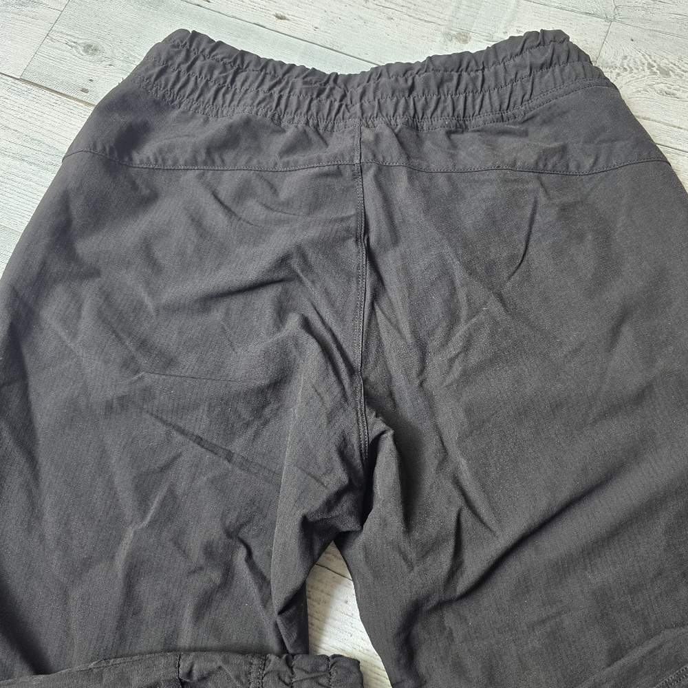 MEC Capri Black Cropped Pants Womens Size 4 - Picture 10 of 13
